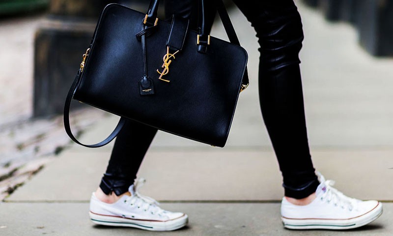 distinctio-sunt-at-vitae-modi-voluptatibus-odit-eveniet-earum